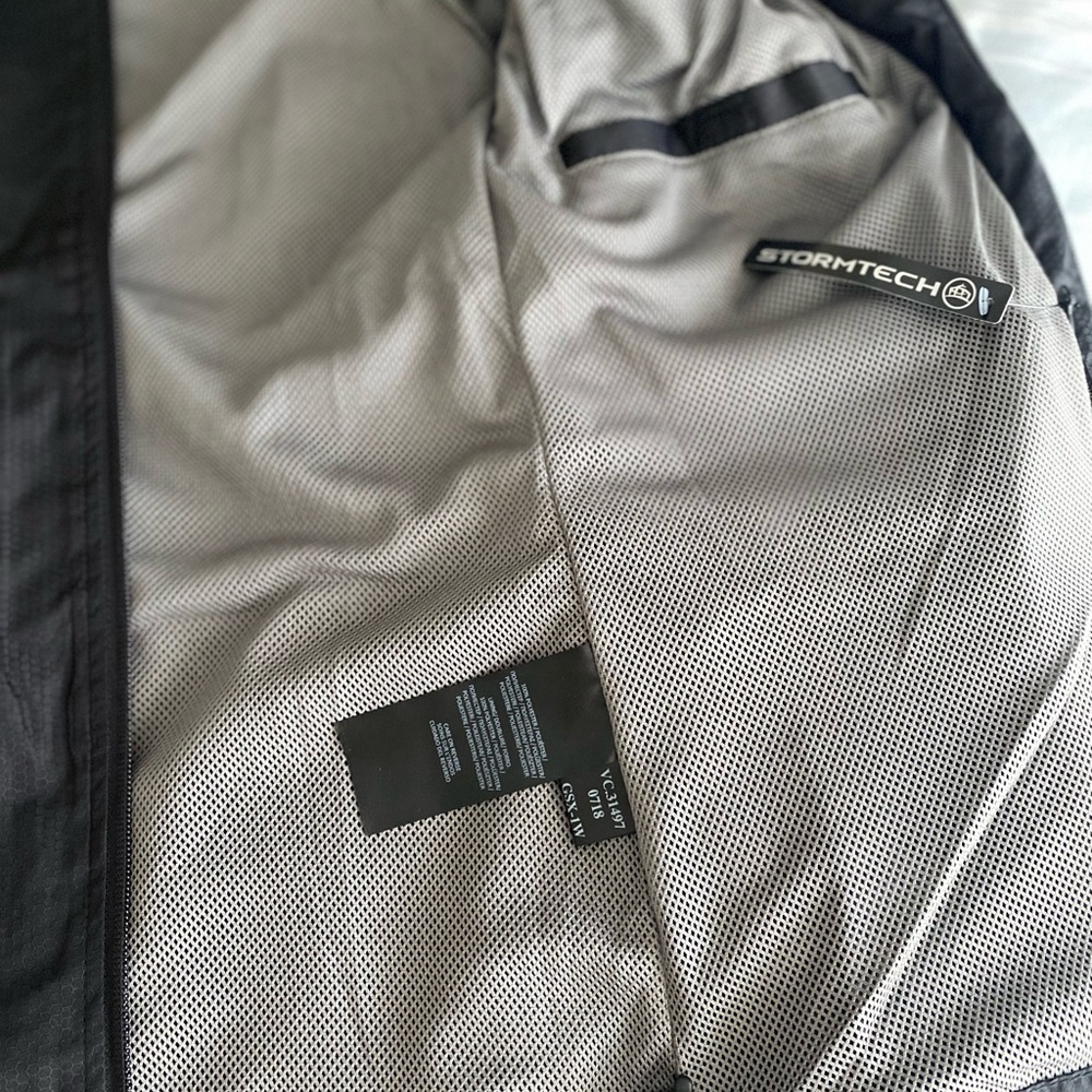 Stormtech Performance Jacket - Picture 5 of 7